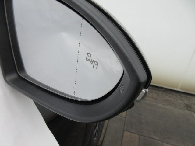 VolksWagen GOLF 2019-12 185249-4