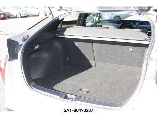 Toyota PRIUS 2016-06 205756-17