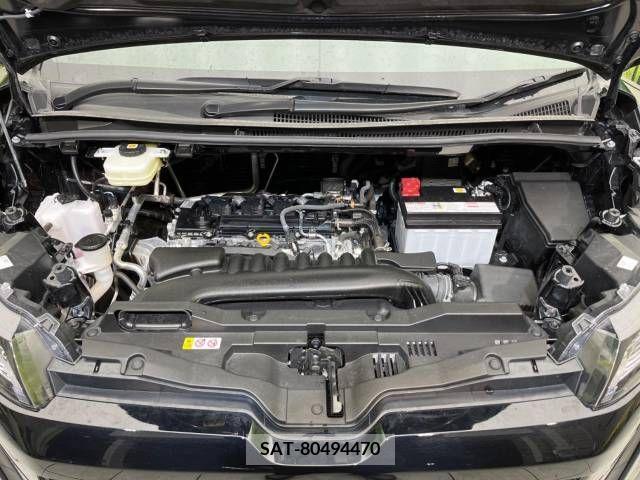 Toyota NOAH 2023-04 206975-18