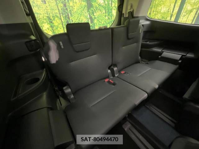 Toyota NOAH 2023-04 206975-10