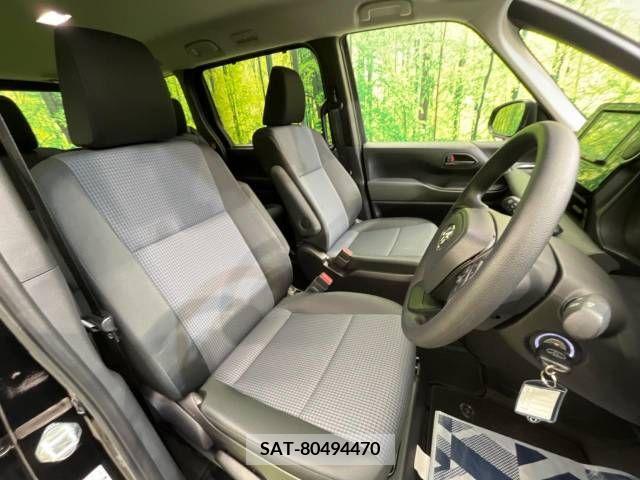Toyota NOAH 2023-04 206975-8
