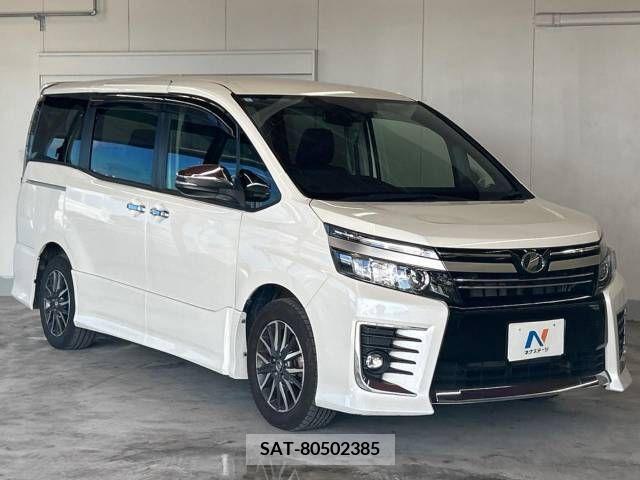 Toyota VOXY 2017-03 370495-16