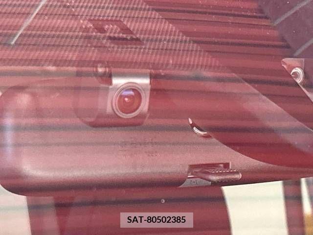 Toyota VOXY 2017-03 370495-6