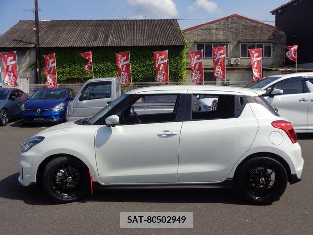 Suzuki SWIFT 2024-01 286637-6