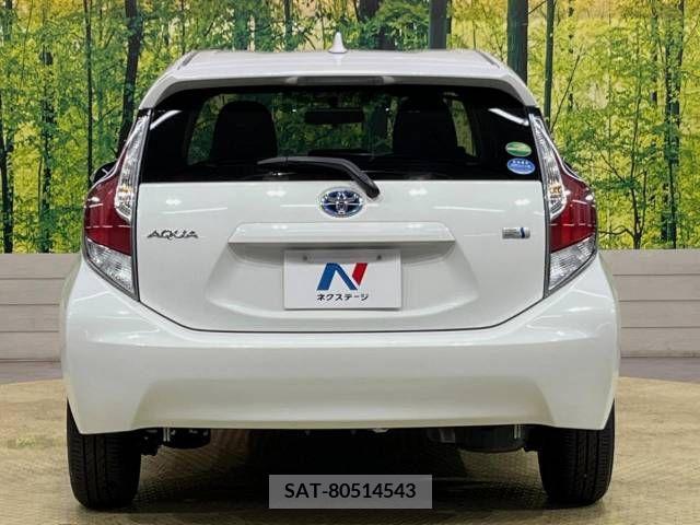 Toyota AQUA 2015-12 260486-15