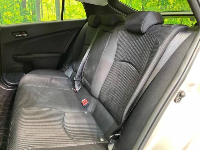 Toyota PRIUS 2017-03 185886-9