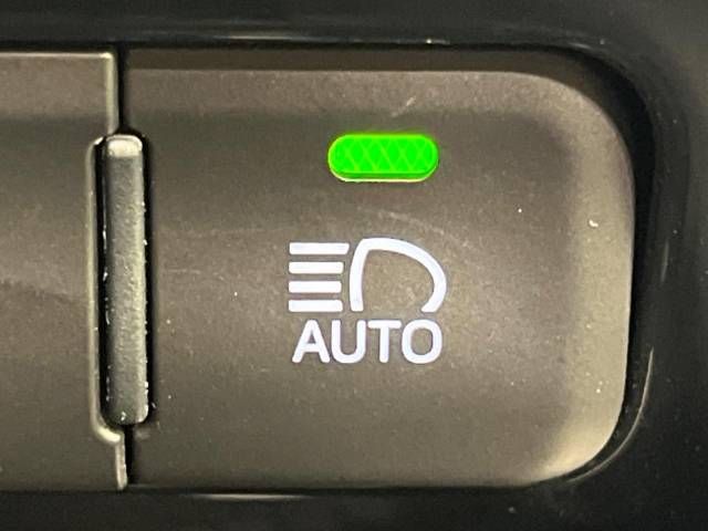 Toyota PRIUS 2017-03 185886-7