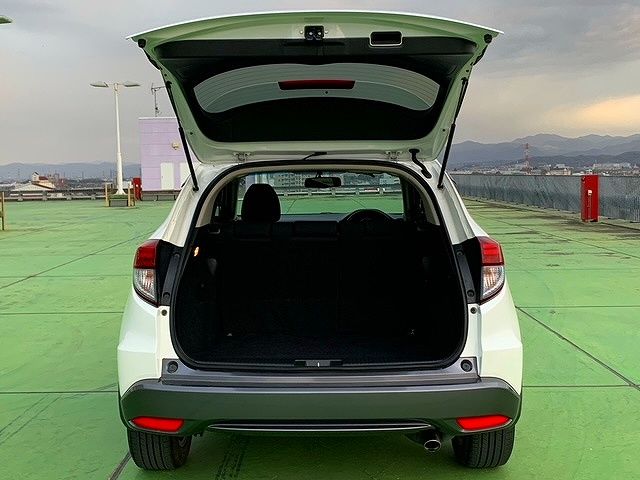 Honda VEZEL 2017-03 862-12
