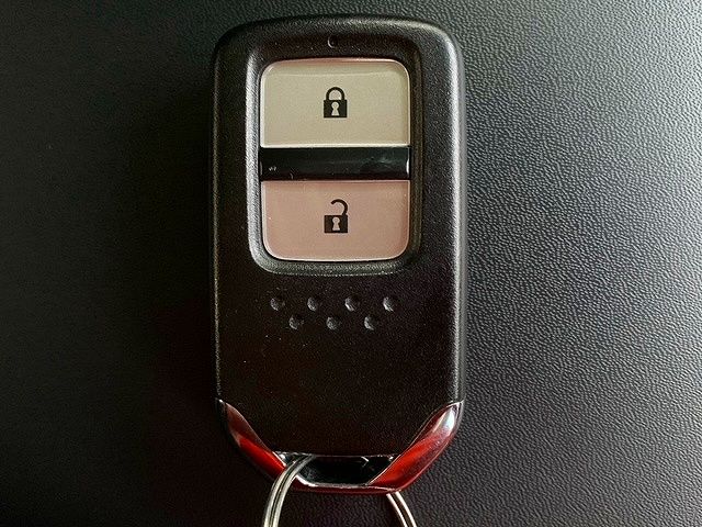 Honda VEZEL 2017-03 862-11