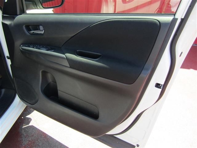 Nissan SERENA 2018-06 6247-18