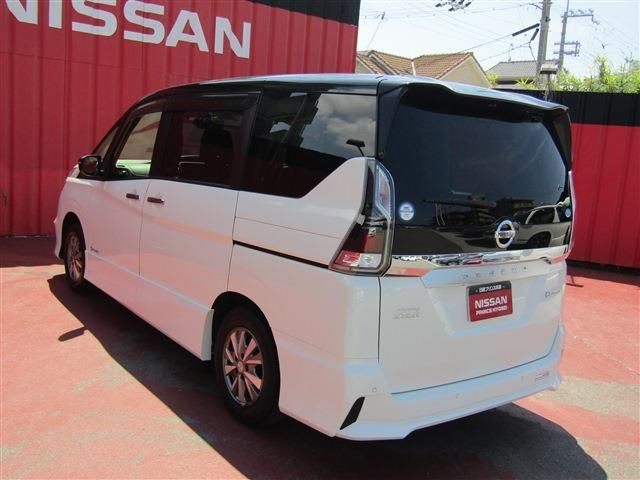Nissan SERENA 2018-06 6247-1
