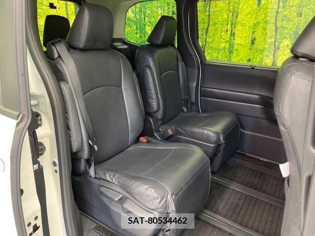 Toyota NOAH HYBRID 2023-01 279587-9