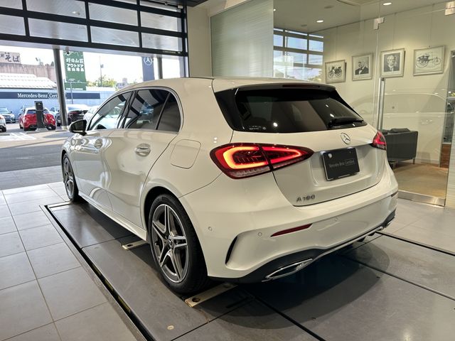 Mercedes Benz A-CLASS 2020-02 18043-2