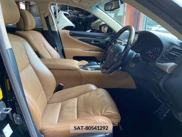 Lexus LS 2013-03 202723-1