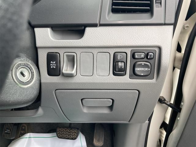 Toyota VOXY 2005-07 5502-8