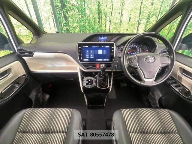 Toyota NOAH 2021-01 321730-1