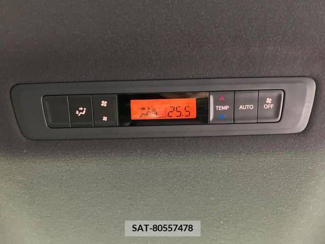 Toyota NOAH 2021-01 321730-7