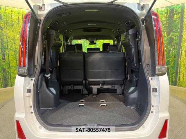 Toyota NOAH 2021-01 321730-12
