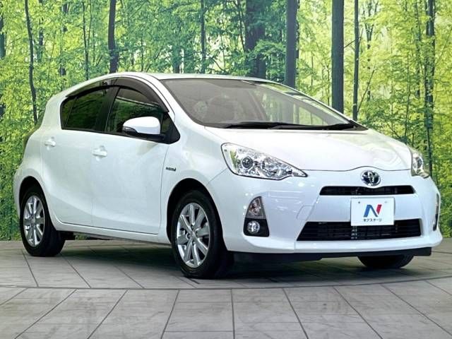 Toyota AQUA 2014-03 15160-16