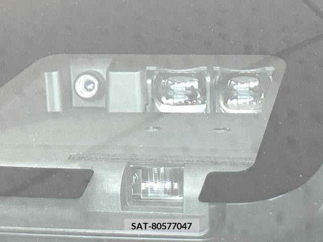 Toyota NOAH 2018-11 332191-3
