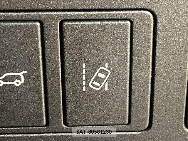 ROVER RANGE ROVER 2018-03 219606-9