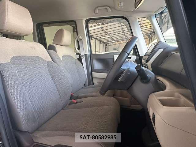 Honda N BOX 2020-01 212716-16
