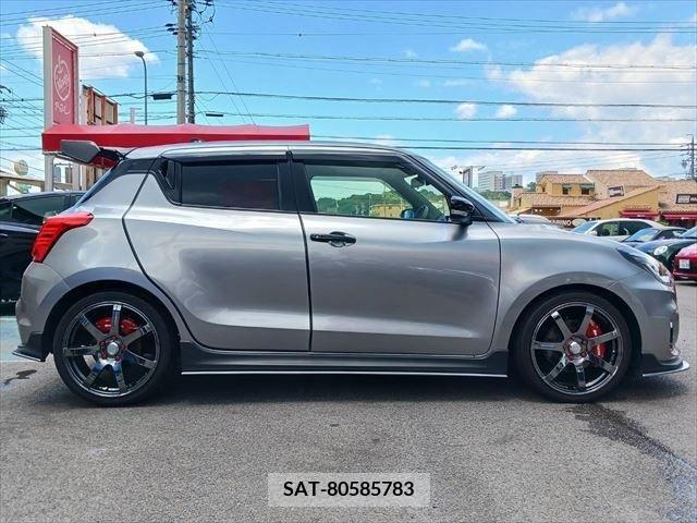 Suzuki SWIFT 2022-09 331056-12