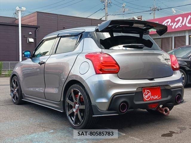 Suzuki SWIFT 2022-09 331056-15