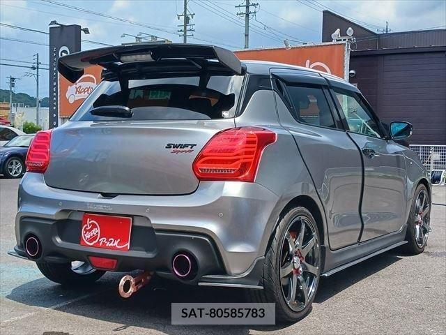 Suzuki SWIFT 2022-09 331056-14