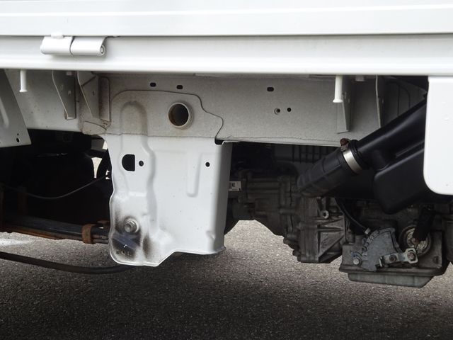 Suzuki CARRY TRUCK 2018-03 6228-27