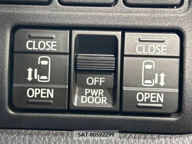 Toyota VOXY 2019-09 370387-4