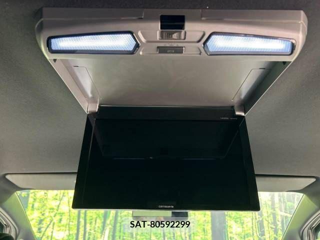 Toyota VOXY 2019-09 370387-3