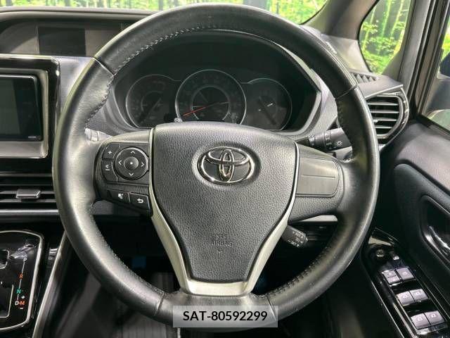 Toyota VOXY 2019-09 370387-11