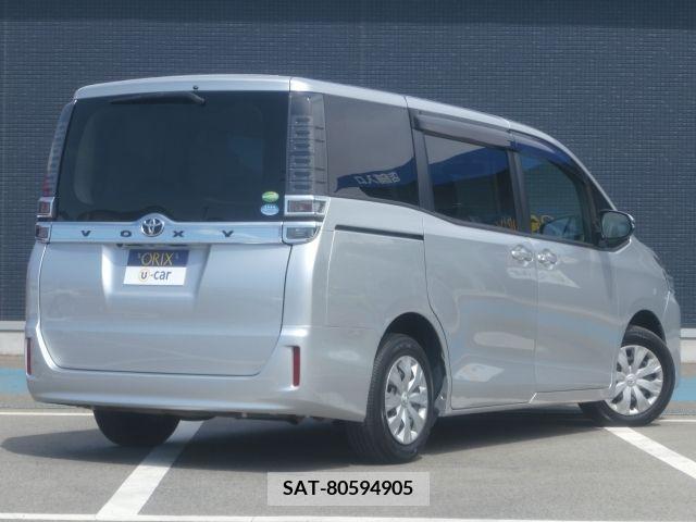 Toyota VOXY 2018-02 384105-2
