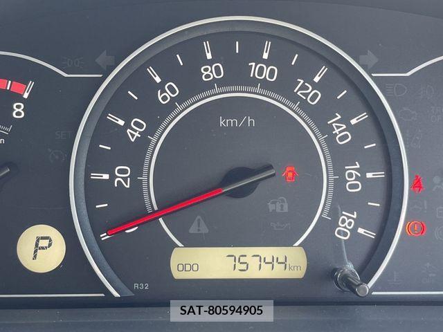 Toyota VOXY 2018-02 384105-5