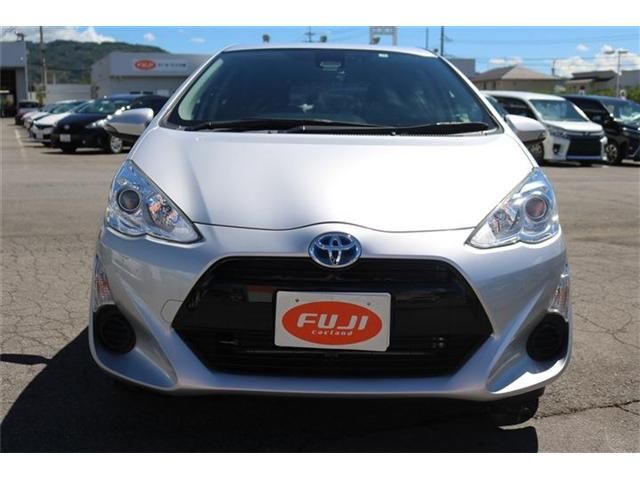 Toyota AQUA 2017-05 13432-24