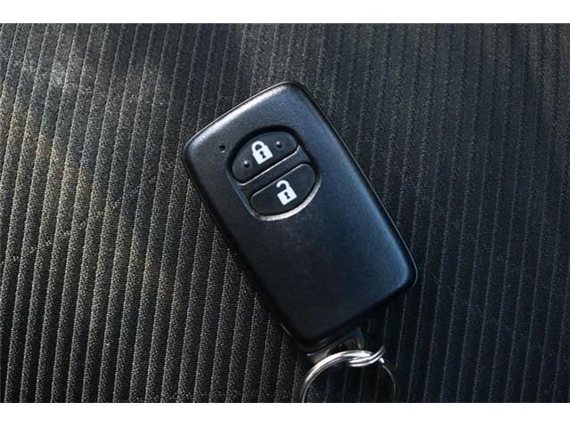 Toyota AQUA 2017-05 13432-17