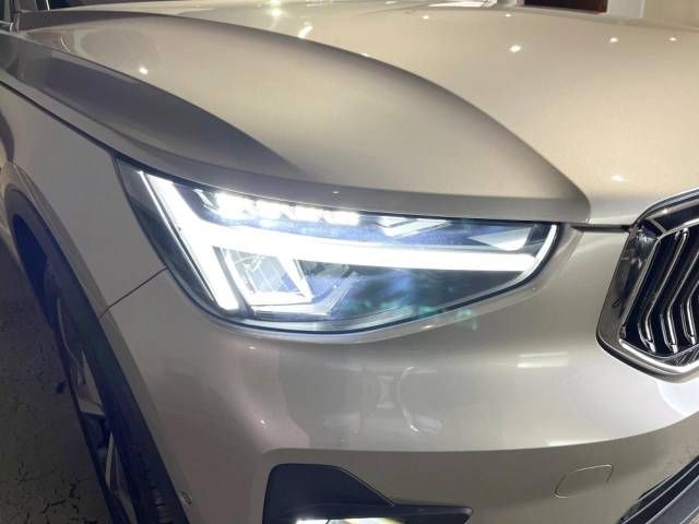 Volvo XC40 2022-10 186408-13