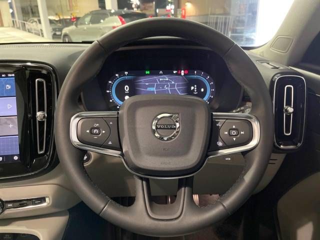 Volvo XC40 2022-10 186408-9