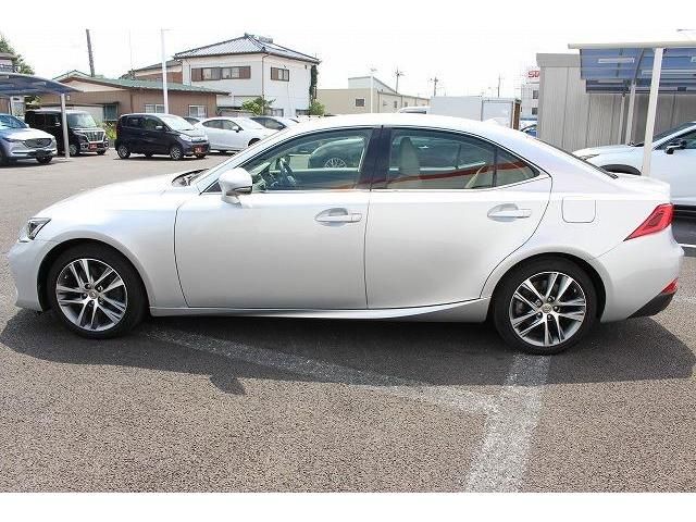 Lexus IS 2017-08 1315-9