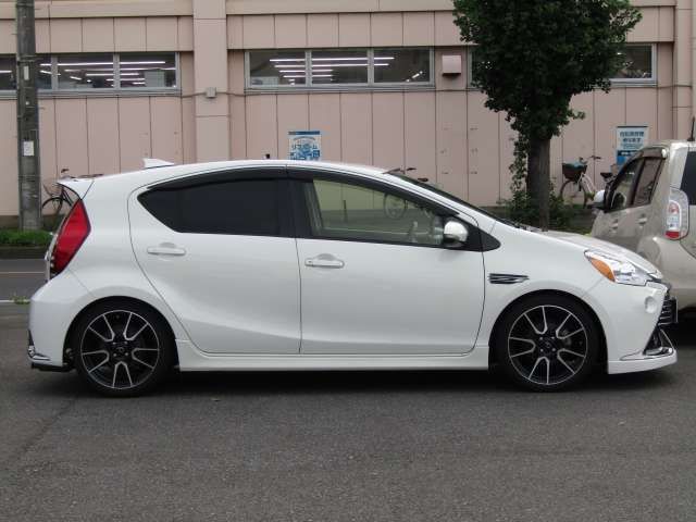 Toyota AQUA 2014-08 4395-7