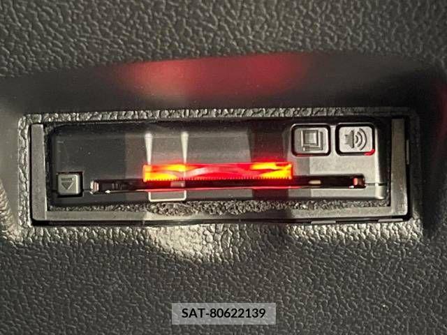 Toyota PRIUS 2021-10 383289-7