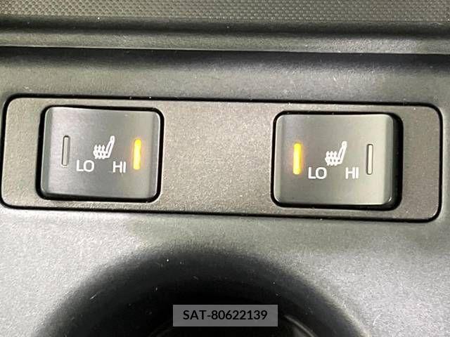 Toyota PRIUS 2021-10 383289-6