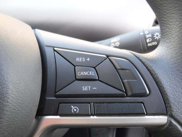 Nissan SERENA 2017-09 188037-9