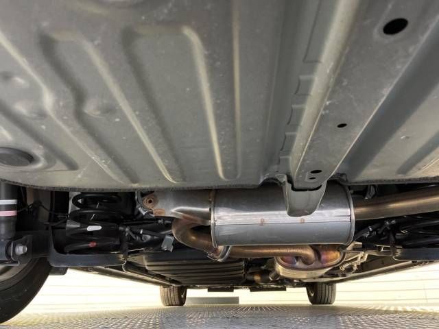 Toyota VOXY 2020-02 17640-19