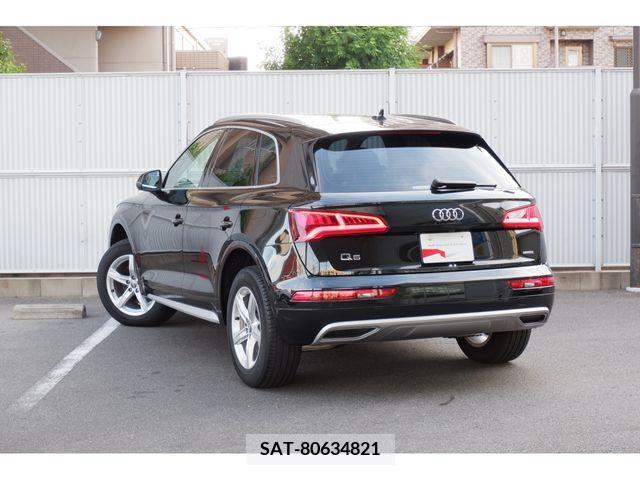 Audi Q5 2021-04 201167-2