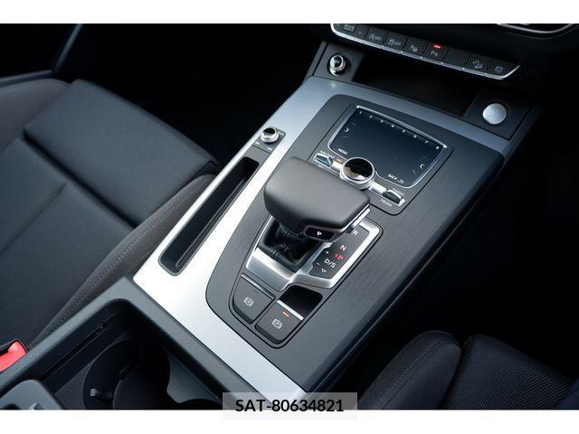 Audi Q5 2021-04 201167-15