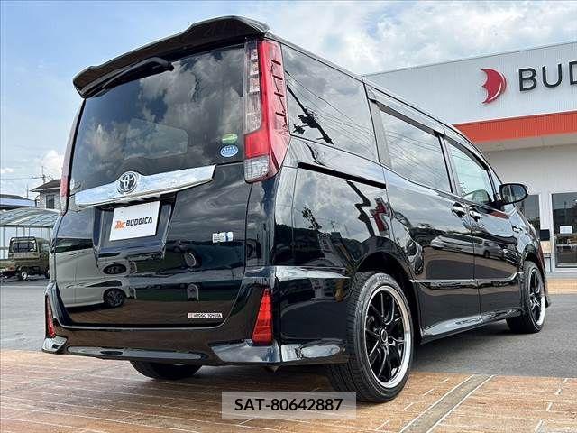 Toyota NOAH 2016-06 279490-14