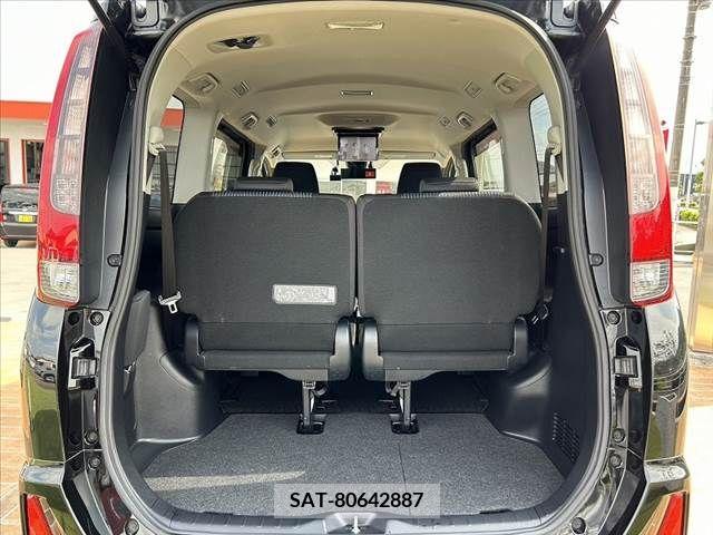 Toyota NOAH 2016-06 279490-19