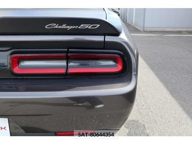 Dodge CHALLENGER 2020-01 267667-15